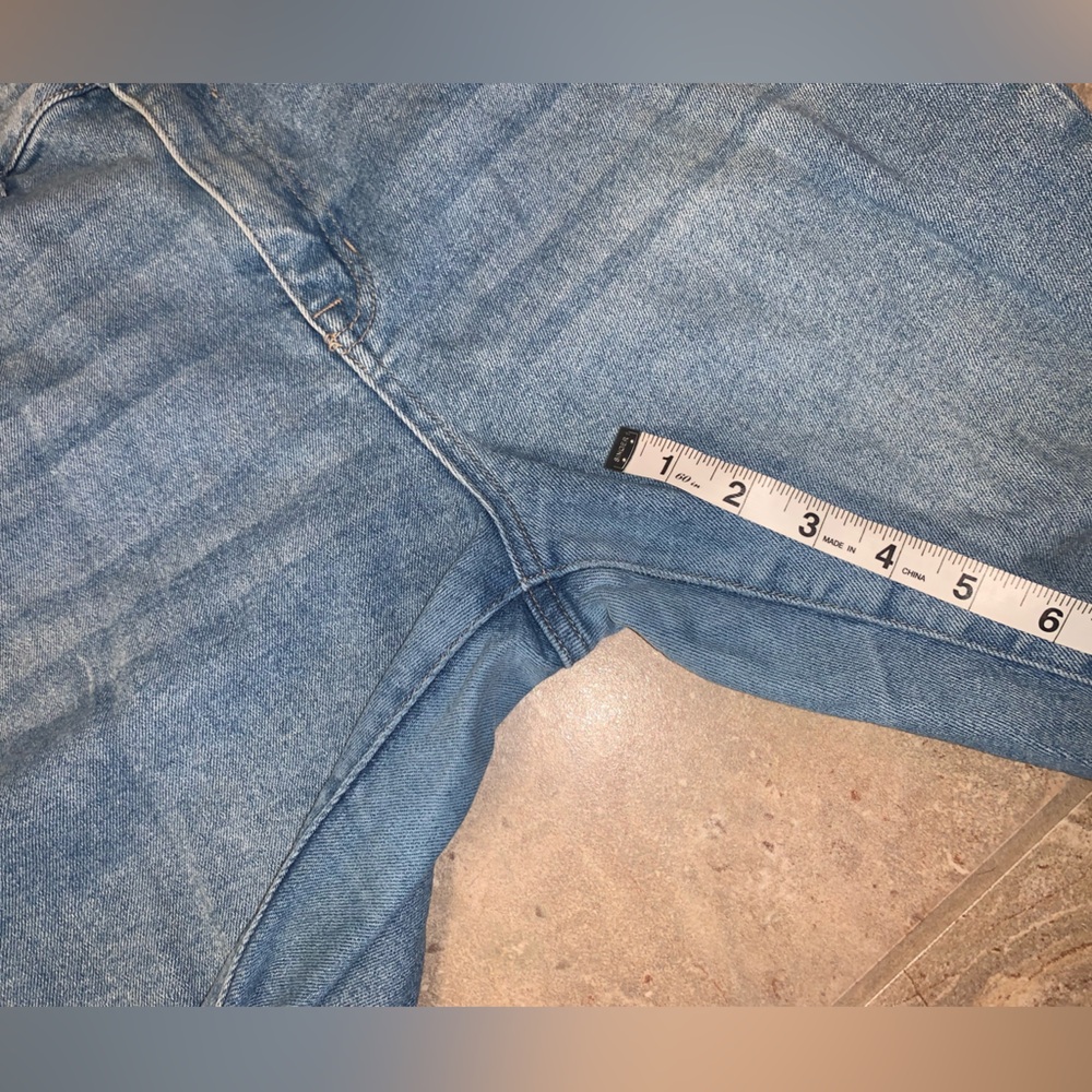 Just Black Denim Light Blue Wash Distressed Knee Design Straight Leg - Size 29 - Picture 9 of 15